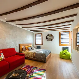 Gdhouse 806 , Venice Italy
